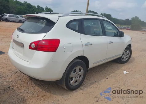 2015 Nissan Rogue Select S z USA, uszkodzony, nr VIN JN8AS5MTXFW153527